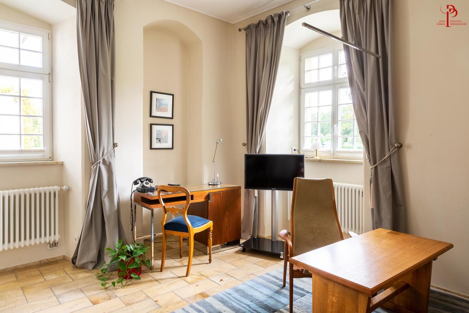 Palac Pakoszow Schlosshotel Wernersdorf يلينيا غورا المظهر الخارجي الصورة Office of the mayor of the city