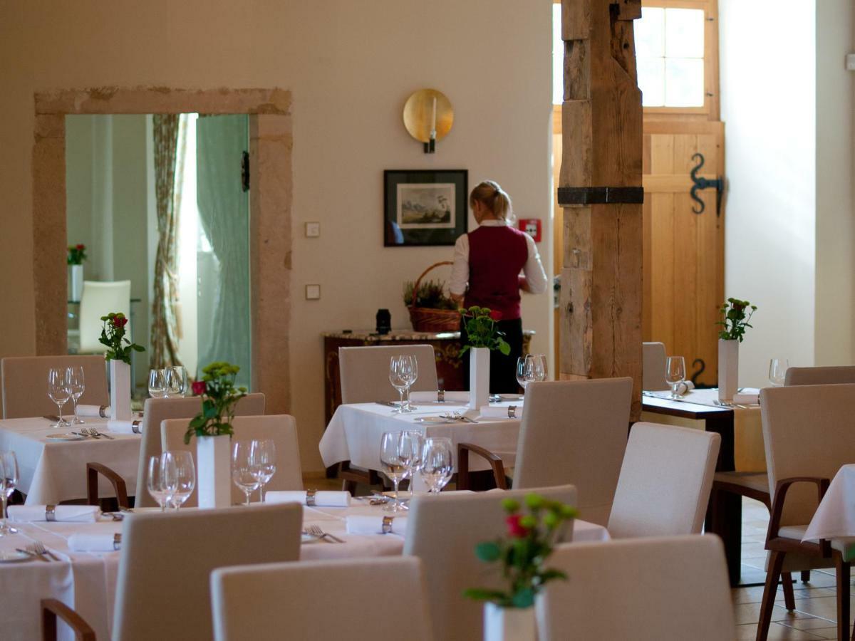 Palac Pakoszow Schlosshotel Wernersdorf يلينيا غورا المظهر الخارجي الصورة Restaurant in the Hotel