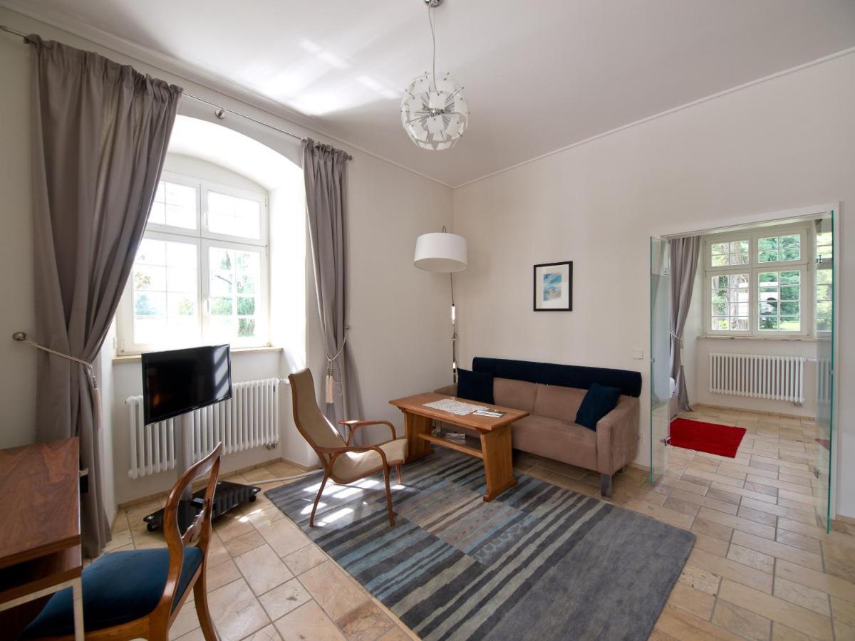 Palac Pakoszow Schlosshotel Wernersdorf يلينيا غورا المظهر الخارجي الصورة The living room